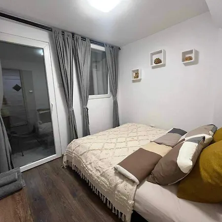 Gallery Szondi Apartment Budapest