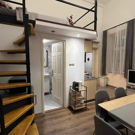 Apartamento Gallery Szondi Budapeste