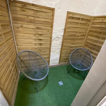 Gallery Szondi Apartamento